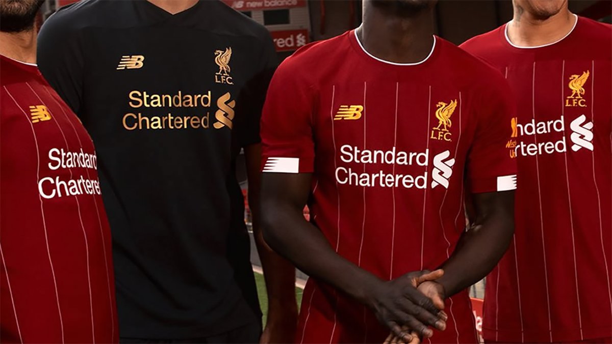 Meandro Fraseología chasquido Marca de Gol on Twitter: "🔴👕 Liverpool FC confirma que seguirá usando su  indumentaria New Balance hasta el 31 de julio, por lo que se aplaza el  lanzamiento de las camisetas