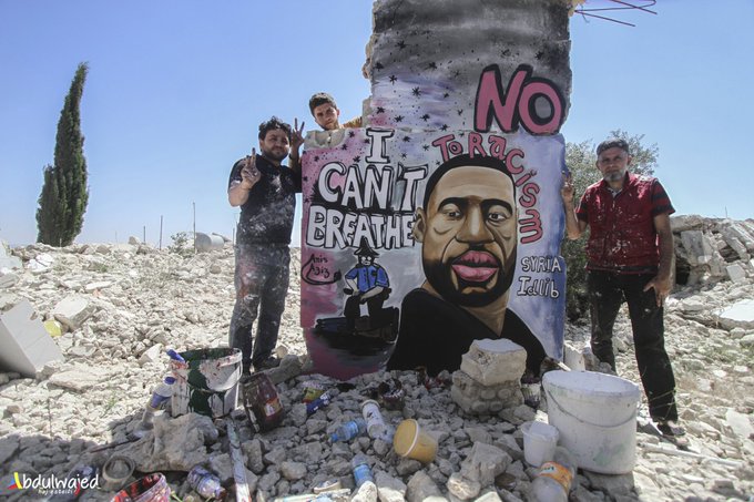 doamuslims's tweet photo. #ICantBreathe

Powerful mural in solidarity with #GeorgeFloyd.

A powerful mural on the ruins of a home destroyed by Assad regime/Russian warplanes in Binnish, #Idlib.

#Syria #JusticeForGeorgeFloyd #America https://t.co/i39DqD1HFW