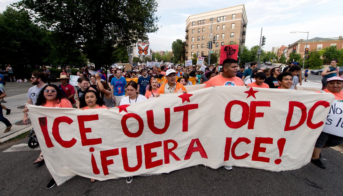 This is FAR from the only case of MPD-ICE collusion.And it happened AFTER the Council passed the  #SanctuaryValuesAct, which made it illegal for DC officials to share info with ICE.MPD is an extrajudicial agency that routinely violates DC law and its own policies.  #ICEOutofDC