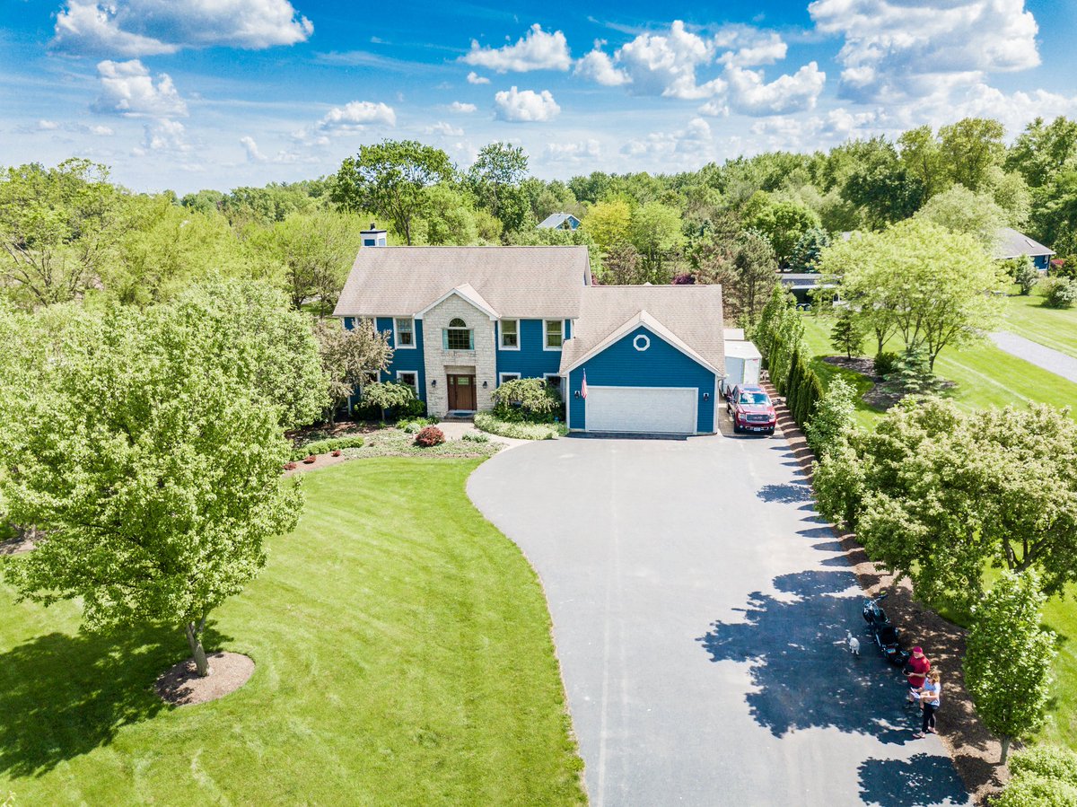 For Sale: 7649 Harriott Rd, Plain City, OH 43064
To view the Zillow 3D Tour follow this link.
zillow.com/view-3d-home/b…