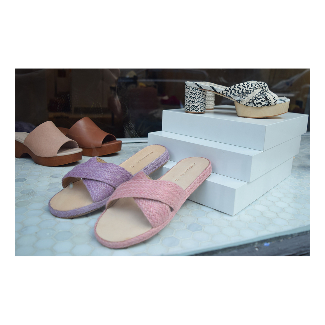 J'adore FLOR in pink and lilac.
.
.
.
.
#easysandals #sliponshoes #slippers #shoes #handmadeshoes #espadrilles #weloveslippers #weloveshoes #slipperobsessed #shoeobsessed