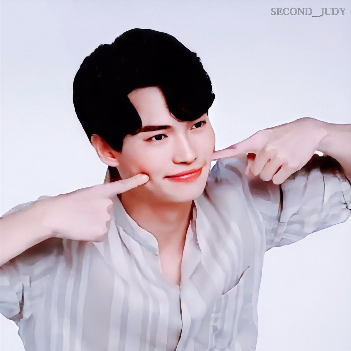 judy_second's tweet photo. Always love you, my baby🍓🍓🍓
#winmetawin 
 #winisthehappiestkid https://t.co/pxhgWCk0xf