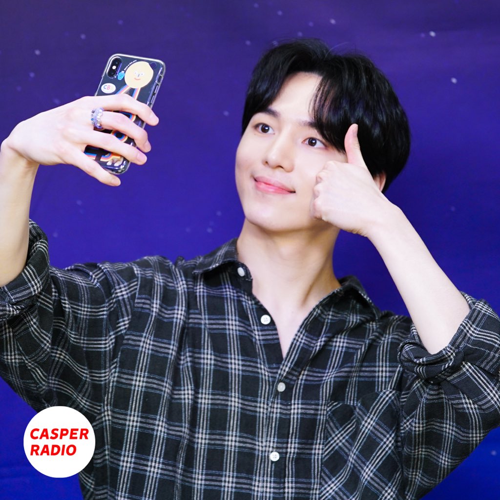 casperradio_'s tweet photo. #키Sing부스
6월의 첫번째날이자 첫번째 월요일💫
오늘은 꾸디와 여러분들이 어떤 이야기를 들려줄지, 캐스퍼는 마음이 두근두근💓 우리 조금만 이따가 만나요!💜

👉https://t.co/jfAGN3Yuiw

#펜타곤 #키노 #PENTAGON #KINO https://t.co/n79indlnmQ