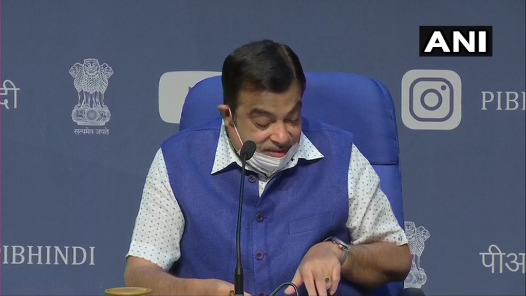 Cabinet has approved modalities & road map for implementing two packages for MSMEs. Rs 20,000 crore package for distressed MSMEs and Rs 50,000 crore equity infusion through Fund of Funds:  @nitin_gadkari Live Updates:  http://toi.in/BVj8qb 