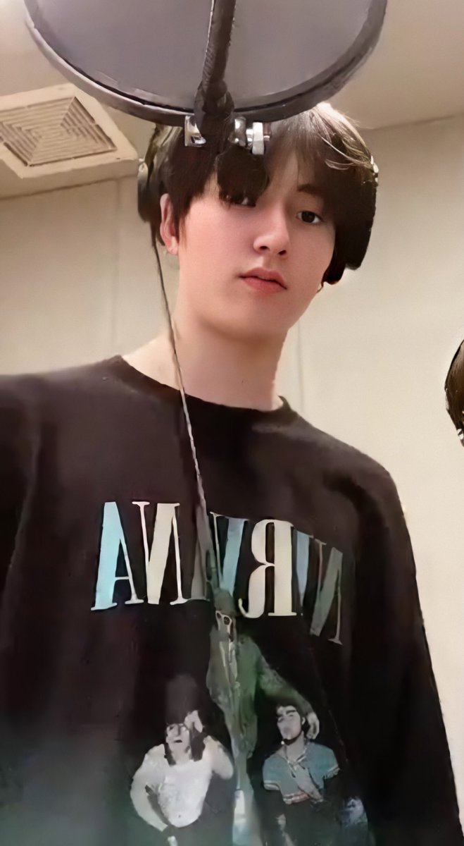 withhersky's tweet photo. ฮือ ทั้งหล่อทั้งน่ารัก โตเป็นหนุ่มแล้วคนดี🥺 https://t.co/QEUhlEPPs8