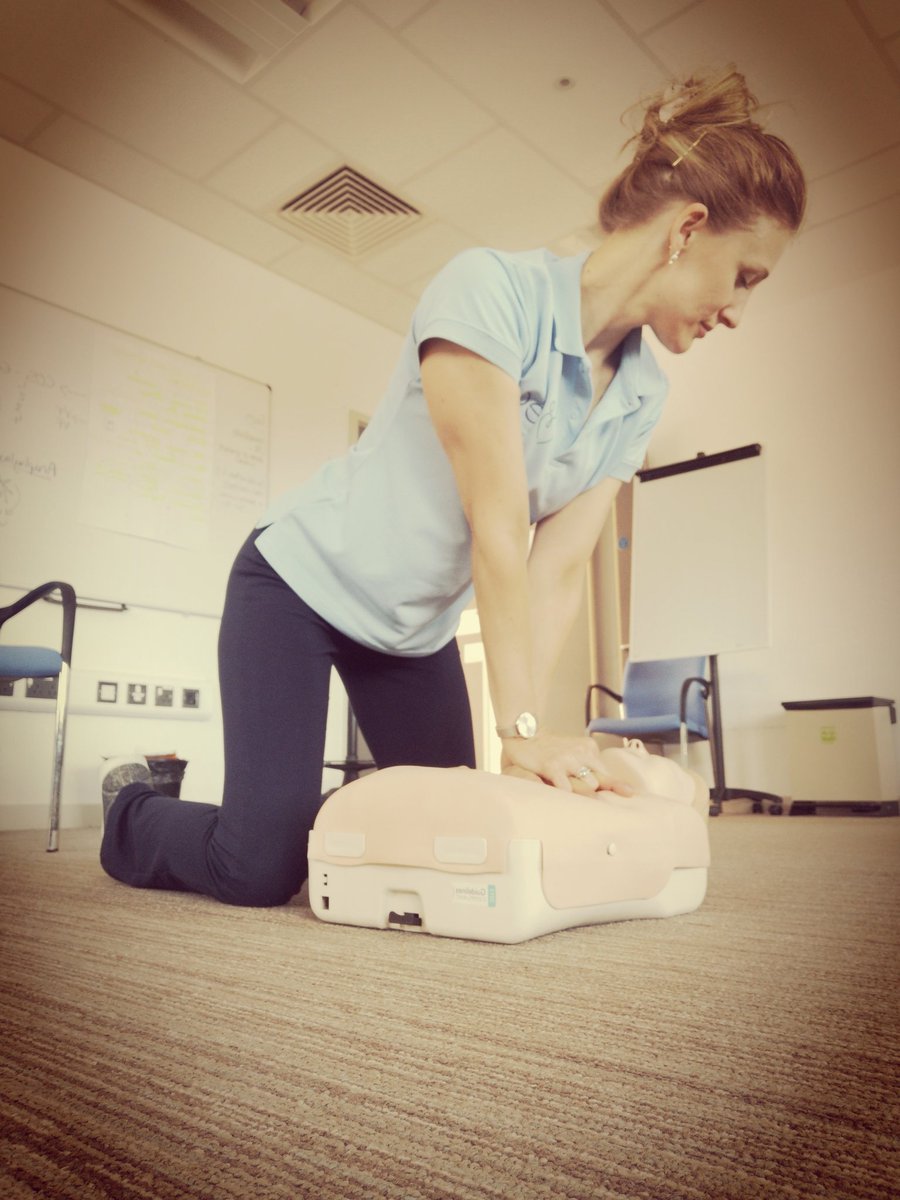 ECGSophieNd's tweet photo. In the BLS and anaphylaxis teaching swing today!! 😁🤗 #supportingfrontlineworkers #ecgtraining 🤗 https://t.co/j4zEj2mNOr