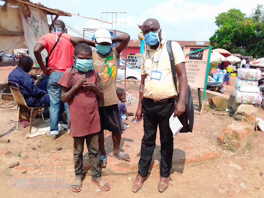 cndh_rdc's tweet photo. Promotion et Protection des Droits de l’Homme au Kongo Central,
La CNDH Antenne de Mbazangunugu vient au secours des personnes vulnérables. https://t.co/J8N6bN8cov
