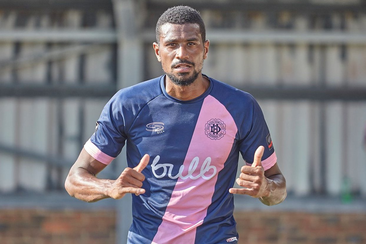 Happy birthday to our number 9 - Danny Mills! We hope you have a great day, Millsy   
