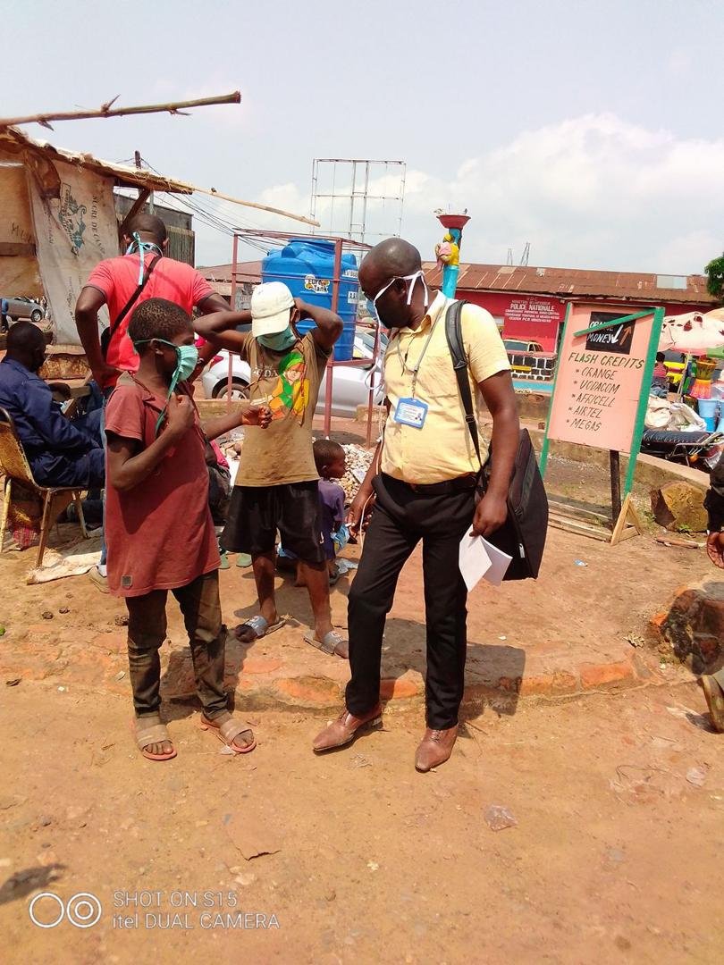 cndh_rdc's tweet photo. Promotion et Protection des Droits de l’Homme au Kongo Central,
La CNDH Antenne de Mbazangunugu vient au secours des personnes vulnérables. https://t.co/J8N6bN8cov