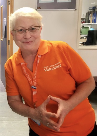 "Throughout the COVID-19 outbreak, the team of volunteers has shown a tremendous spirit of giving and goodwill. There are people from a variety of backgrounds all pulling together" - Lindsay, a #TeamKings volunteer. Full story 👉 bit.ly/2Bmrb4x. #VolunteersWeek2020
