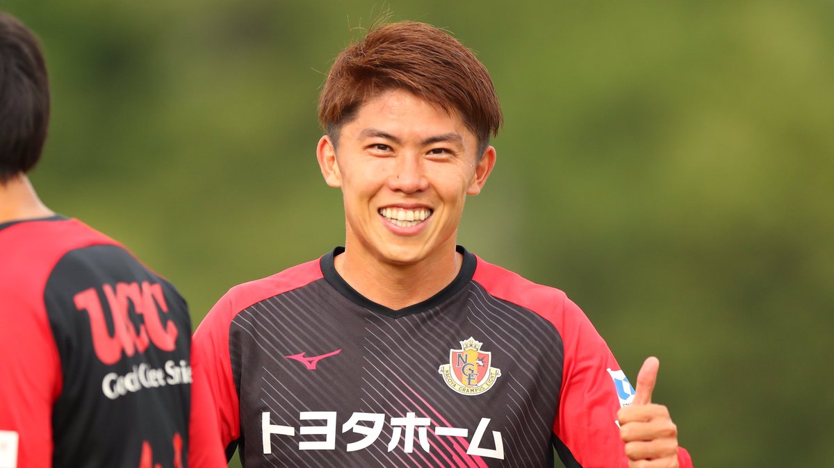 名古屋グランパス Nagoya Grampus 笑顔を見せた 千葉和彦 選手 相馬勇紀 選手 太田宏介 選手の練習後のコメントも後ほど Insidegrampus でお届けします Grampus 名古屋グランパス Nagoya Grampus 笑顔を見せた 千葉和彦 選手 相馬勇紀 選手 太田宏介 選手の練習後のコメントも後ほど Insidegrampus でお届けします Grampus