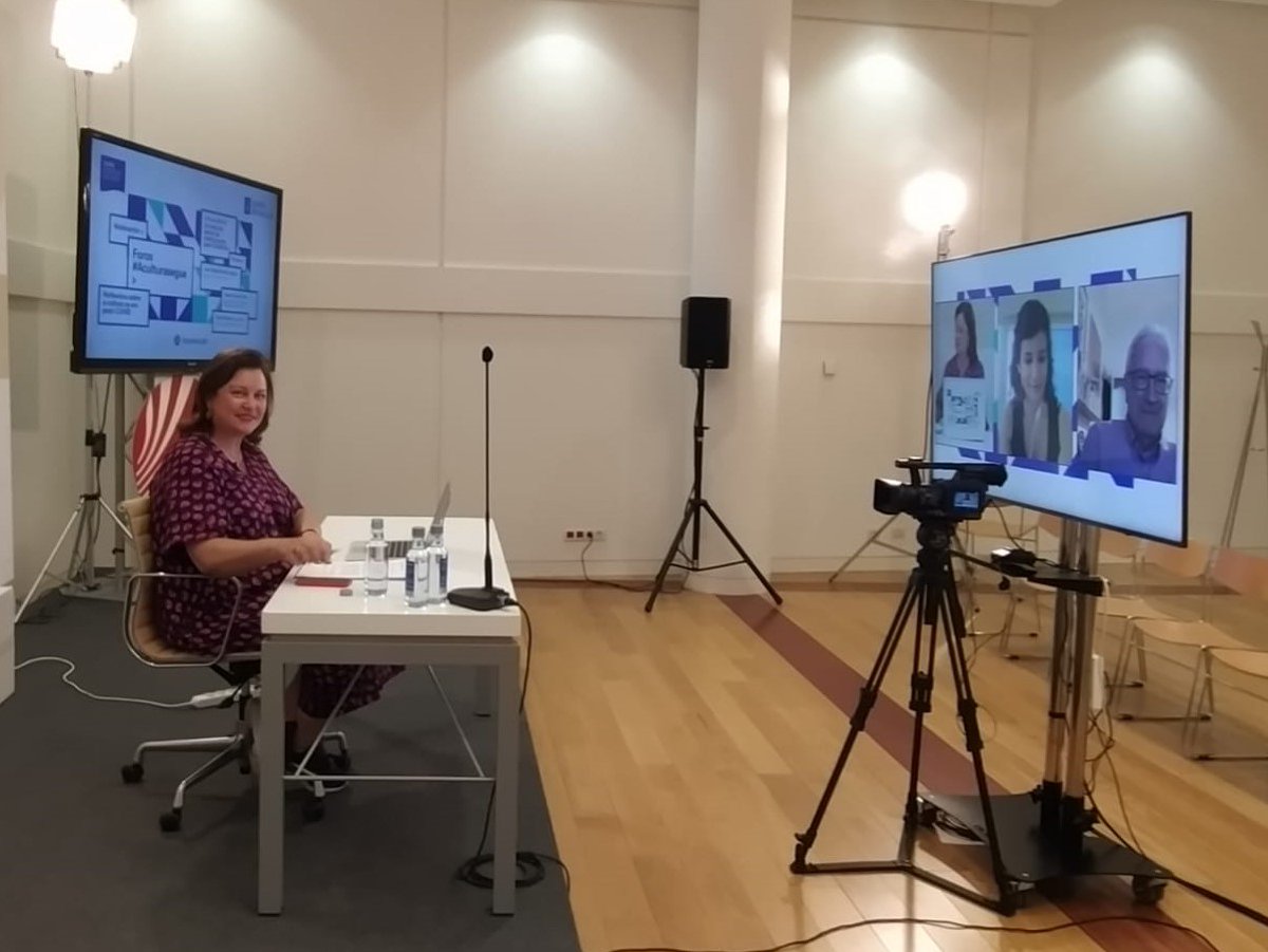 A <a href="/Xunta/">Xunta de Galicia</a> analizou os retos do sector musical, especialmente o da #músicaclásica, na era post covid-19 con 2 expertos en clásica no III Foro #aculturasegue: o crítico Juan Ángel Vela del Campo, e a directora técnica da <a href="/rfgalicia/">Real Filharmonía de Galicia</a>, Sabela García Fonte.

cultura.gal/gl/nova/63666