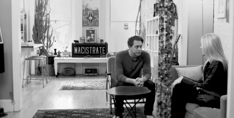 NEW FILM TODAY. good morning! once you're up and awake please enjoy BFF, the latest short film from contemptible entertainment and featuring @ThomasSadoski and <a href="/giacrovatin/">Gia Crovatin</a> and @chriscoffey1  enjoy it and pass it on! #neillabute #lepetitecinema stlas.org/selected-short…