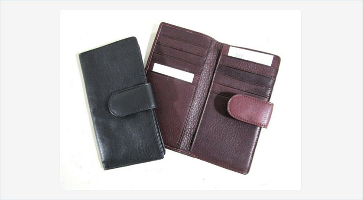 suzannee43's tweet photo. Coat Pocket Wallet - #Vintage by HobbitHouse #leatherandtextile #etsyspecialt #etsyseller #shopsmall #VintageEtsy @SNRTG @SGH_RTs @blazedrts @SpxcRTS #etsy #etsypro @SympathyRTS @FearRTs @RTFAMDNR @Cods_Rts #StandWithSmall
https://t.co/YT4s7lzdVJ https://t.co/TFMnvUGsRE