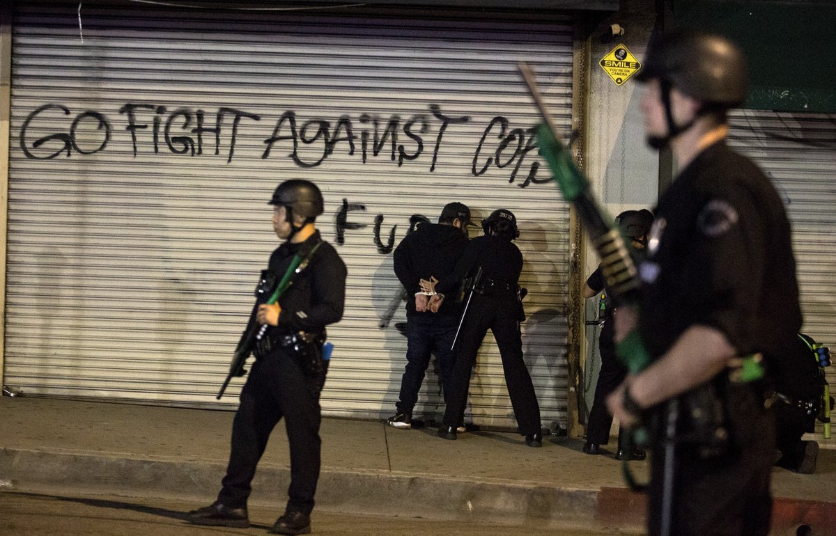 ajplus's tweet photo. Police have made over 4,100 arrests during U.S. protests against racial police violence and the killing of #GeorgeFloyd, according to @AP.

They have not arrested 3 of the 4 officers involved in his death. https://t.co/agzaJmMQhZ