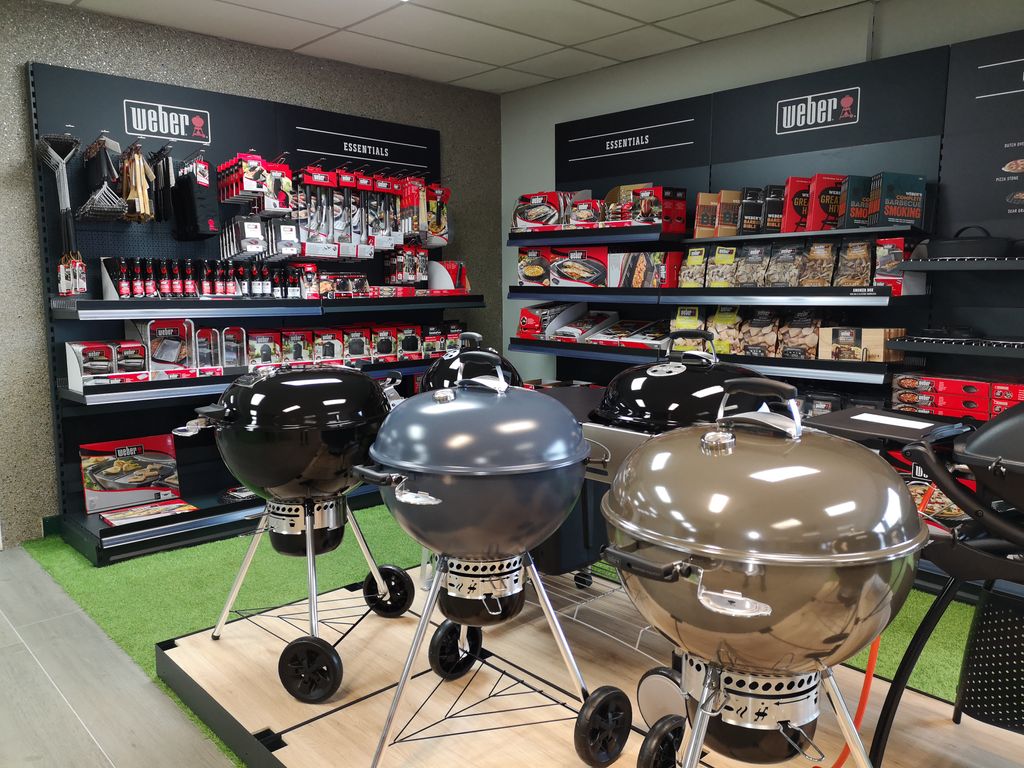 🛎️GREAT NEWS! 🛎️ 

Our #BBQ Shop is open! 

Situated next to our Calor gas area (at the rear of the building), which has remained open throughout the #lockdown period, you can now buy BBQs and other #outdoorliving items from us. 

The rest of the store is still closed.