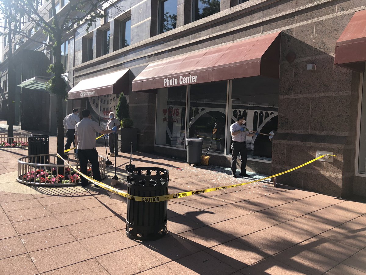 NBCJason's tweet photo. Friendship heights cleanup @nbcwashington https://t.co/QVuEdXI2kr