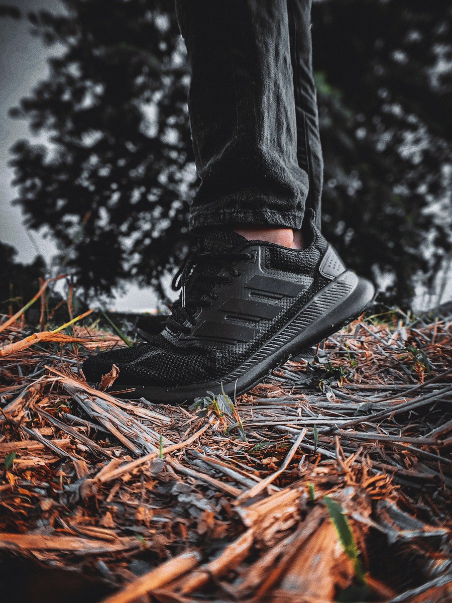 izan_rosmani's tweet photo. Adidas Runfalcon
📱: iPhone XR
🔍: Amir Macro & Wide Lens
🖋: Adobe Lightroom & VSCO
#adidas #runfalcon #mobilephotography https://t.co/1iWlAq0RBb