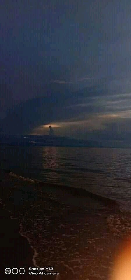 Arnold Belau (@arnoldbelau) on Twitter photo Penampakan sore tadi di Nabire. Penampakan sore tadi di Nabire.