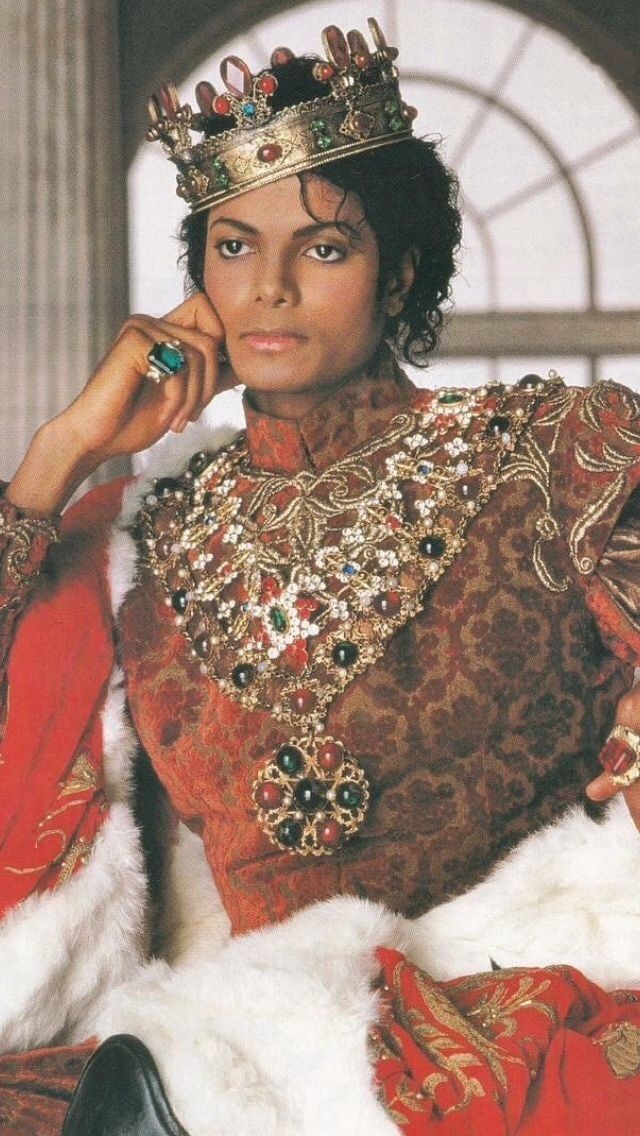 SparklyBarbie00's tweet photo. Michael Jackson, Lady Diana y Paul Walker, fueron personas que trataron de revelar lo que en verdad sucedía. Todos ellos tenían hijos pequeños/jóvenes, todos ellos pertenecían a fundaciones infantiles... Y por desgracia fueron callados de la manera más cruel. 
#Anonymous https://t.co/Fbyh8FWkst