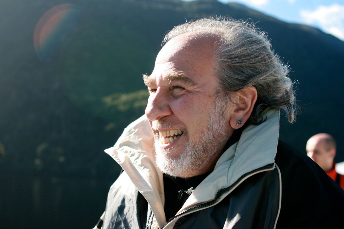 biologyofbelief's tweet photo. You are not a victim. You are a CREATOR!

https://t.co/FOU4iKGW3S #mondaythoughts #MondayVibes #brucelipton #sendlove #createyourlife https://t.co/ZR7XJq3ztq