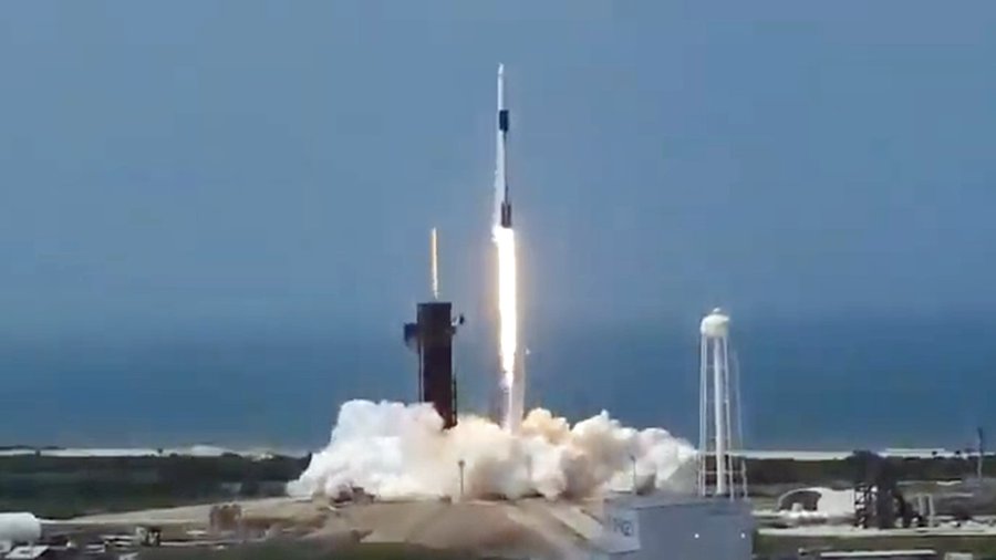 EZb_F0BXQAEOdW4?format=jpg&name=900x900