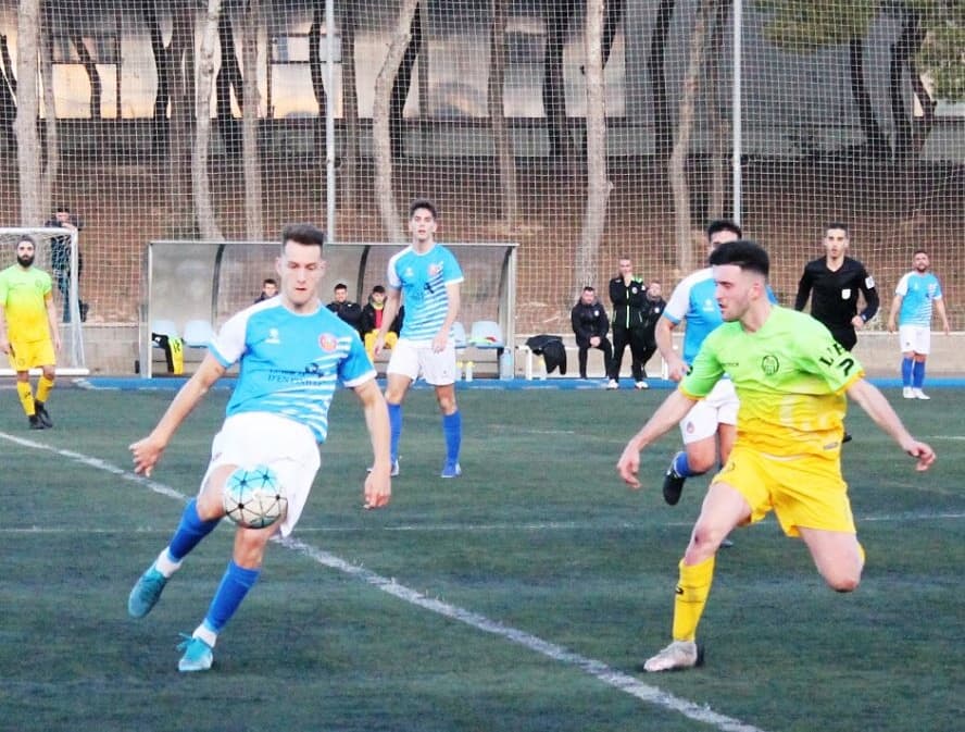 FCcanbuxeres's tweet photo. AMATEUR | PLANTILLA

Los jugadores Marc Viver, Xavier Falcón y Javier Nuñez no continuarán en el club la próxima temporada.
Un placer haber disfrutado de vosotros durante este año y desearos mucha suerte en los nuevos proyectos.

#FcCanBuxeres #JuegaEnVerde  #2cat3 ⚽️💚 https://t.co/FS6x3UnYk8