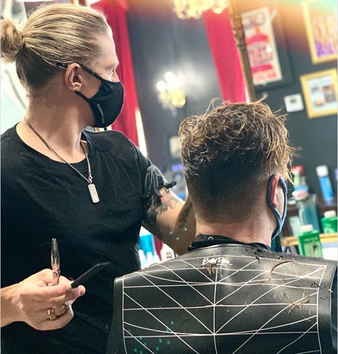 BettyDain's tweet photo. aubreycutzmyhair using our #CuttingCollar ✂️ the new member of the @haircircusfreaks family!  #bettydain https://t.co/2x0ySogq6k