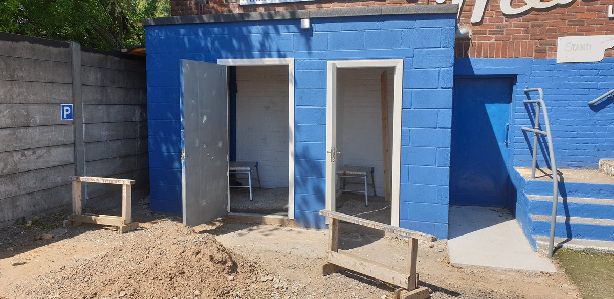 Medda1897's tweet photo. New toilets being installed at the entrance to the stand here at Meadow Park in the first of many ground improvements going to take place here over the summer 👏🏼

#Medda 🔵⚪ https://t.co/dQeJsckz3r