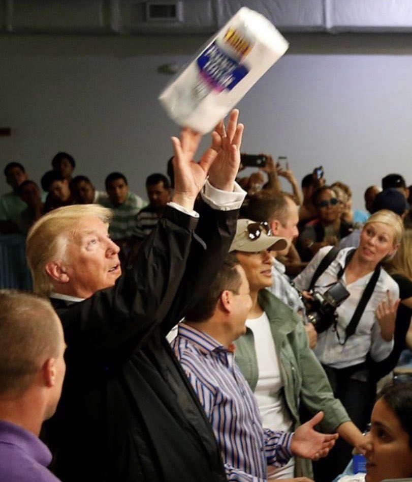 pjsinsuela's tweet photo. Para que no se nos olvide lo que hizo el 🐽 este cuando llegó a Puerto Rico después de miles de muertes y meses sin luz ni agua. Par de fotos más para el que apoye el ideal de este racista, pedófilo, homofóbico de mierda. Recapacita. #NotMyPresident  #FuckDonaldTrump https://t.co/B6TsrwxcWM