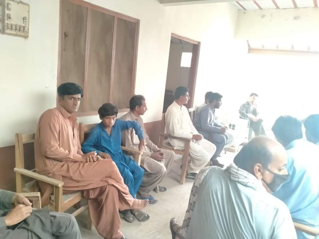 Strugglepk's tweet photo. Johi: Seminar on "Covid-19 & Capitalism" at Johi Sindh organized by PTUDC & RSF. The program was attended by workers & students. The discussion was led by Comrade Hanif Masrani.
#Coronavirus
#Workersemergency https://t.co/J1GjD8lfYB