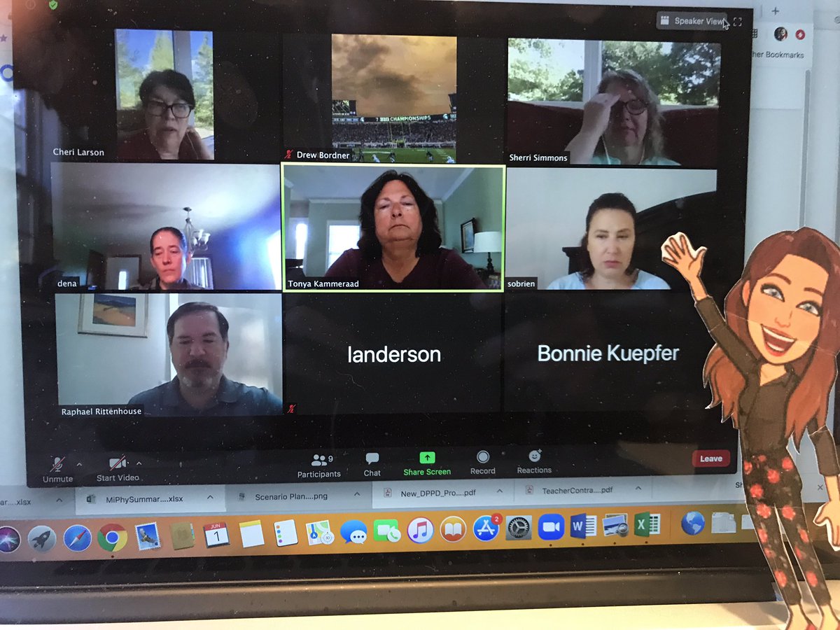 DrewBordner's tweet photo. Today @msruesink multi tasked and worked on math fluency and a central office check in meeting. #GLCSkellogg #DistanceLearning #xmaspjs https://t.co/mkLOLbxYEk
