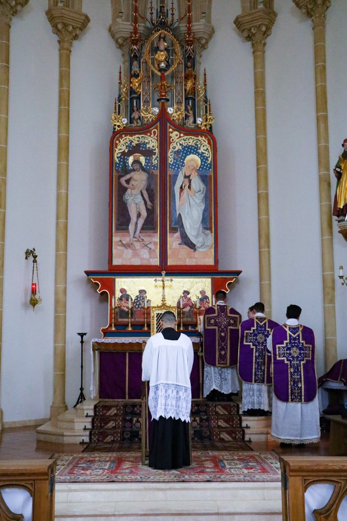 MaryOratory's tweet photo. Vigil of Pentecost, St. Mary’s Oratory, Wausau WI, 2020 (part 1)
#Pentecost #vgil #HolySpirit #CatholicTwitter #tradition https://t.co/m9KrlXa1VI