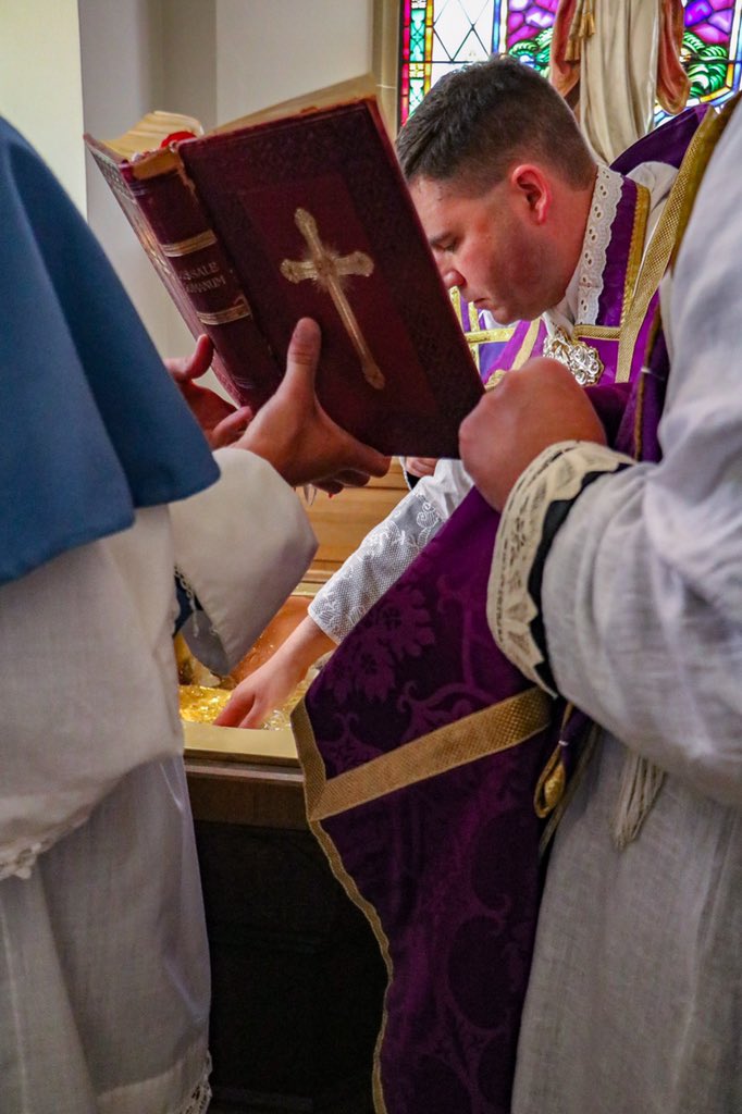 MaryOratory's tweet photo. Vigil of Pentecost, St. Mary’s Oratory, Wausau WI, 2020 (part 1)
#Pentecost #vgil #HolySpirit #CatholicTwitter #tradition https://t.co/m9KrlXa1VI