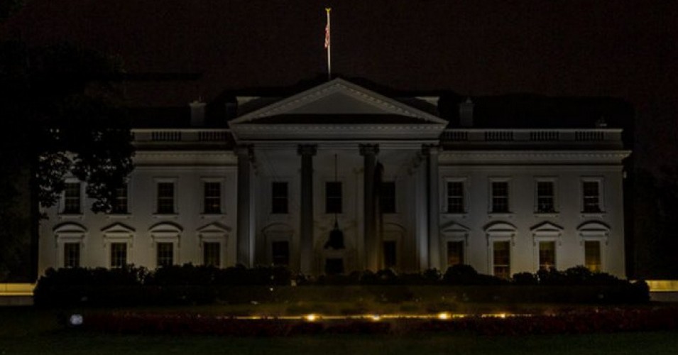 RussOnPolitics's tweet image. Wait, tell us again who's "sleepy" and who actually knows what's going on?

While Joe Biden was out in the streets meeting with protesters, Donald Trump was cowering in fear in an underground White House bunker!

These images paint a thousand words.

#BunkerDon #BunkerTrump