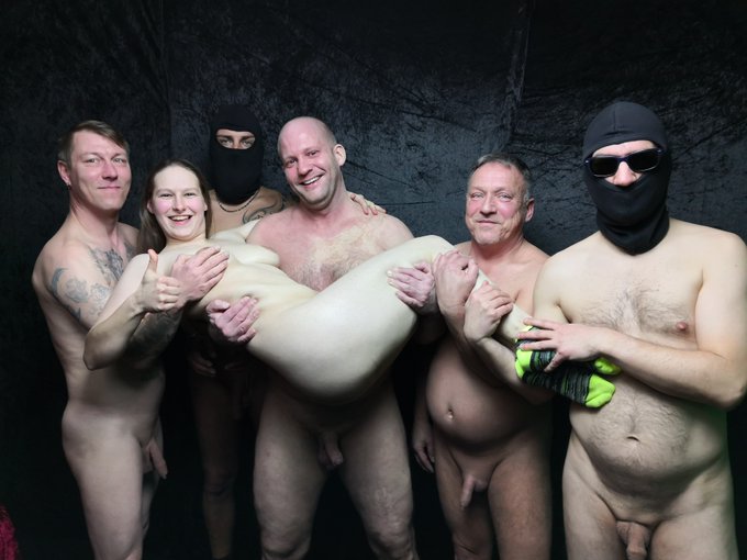 Ab N&auml;chster Woche wird wieder Hei&szlig; Gedreht ! Wer Interesse hat darf sich gerne melden ;-) Bussy Eure<a href="/tag/girl"class="tags"><span>#girl</span></a><a href="/tag/sex"class="tags"><span>#sex</span></a><a href="/tag/shooting"class="tags"><span>#shooting</span></a><a href="/tag/nude"class="tags"><span>#nude</span></a><a href="/tag/erotic"class="tags"><span>#erotic</span></a><a href="/tag/outdoor"class="tags"><span>#outdoor</span></a><a href="/tag/gangbang"class="tags"><span>#gangbang</span></a>