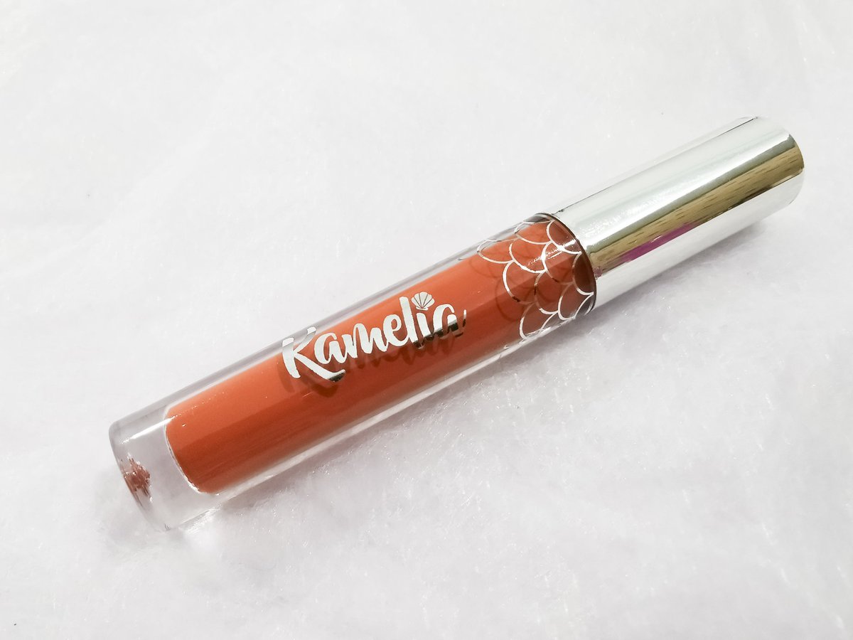   @itskameliahq Mermaid Matte Lip CremeI really had no expectations for this, because I wasn't into liquid lipstick anymore, but this one blew me away 