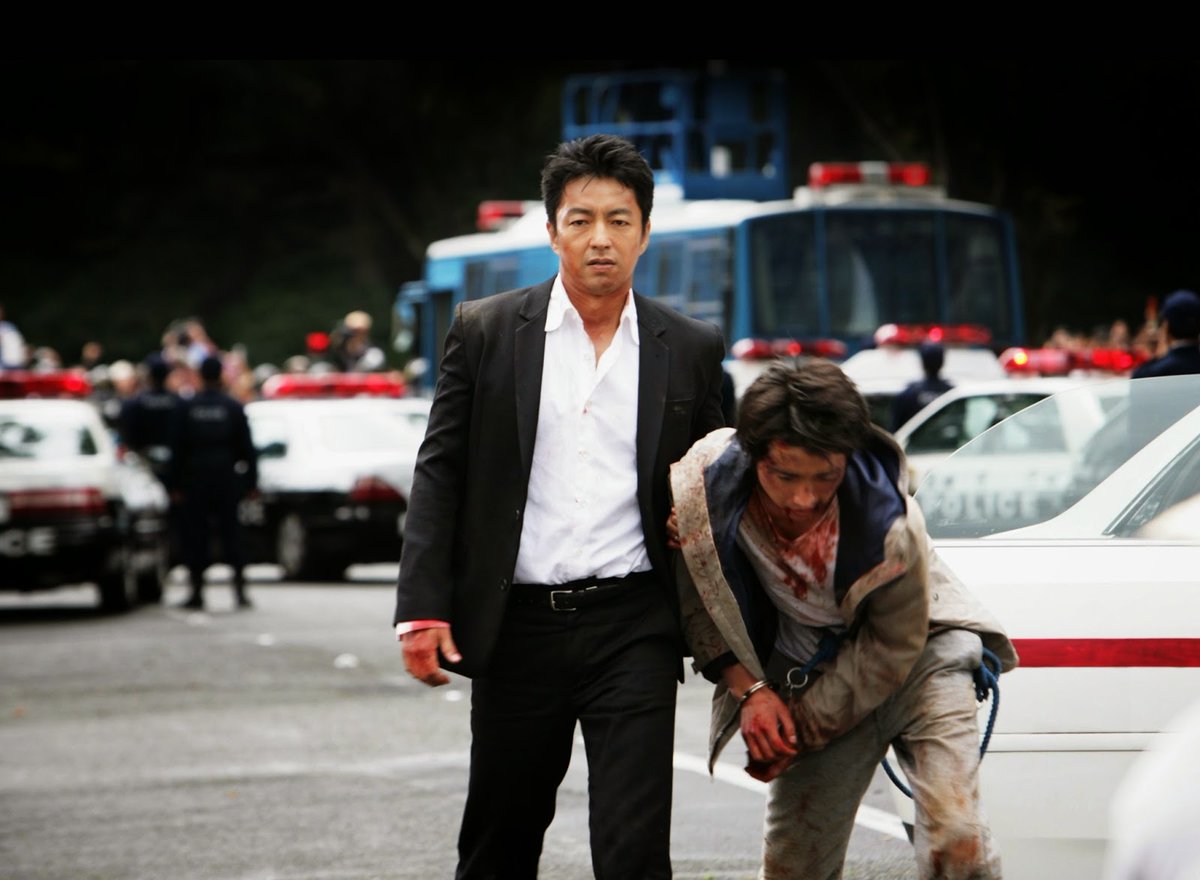 Mikeysuschinos's tweet photo. Hoy recordamos #shieldofstraw, un frenético y entretenido thriller de acción dirigido por el gran #TakashiMiike.
 La disfrutamos hace unos años en el @sitgesfestival. Enjoy ❤️
#Japanesemovie #Recomendacion 

Reseña
https://t.co/x5wV0BxJJQ https://t.co/tPEbuBghtS