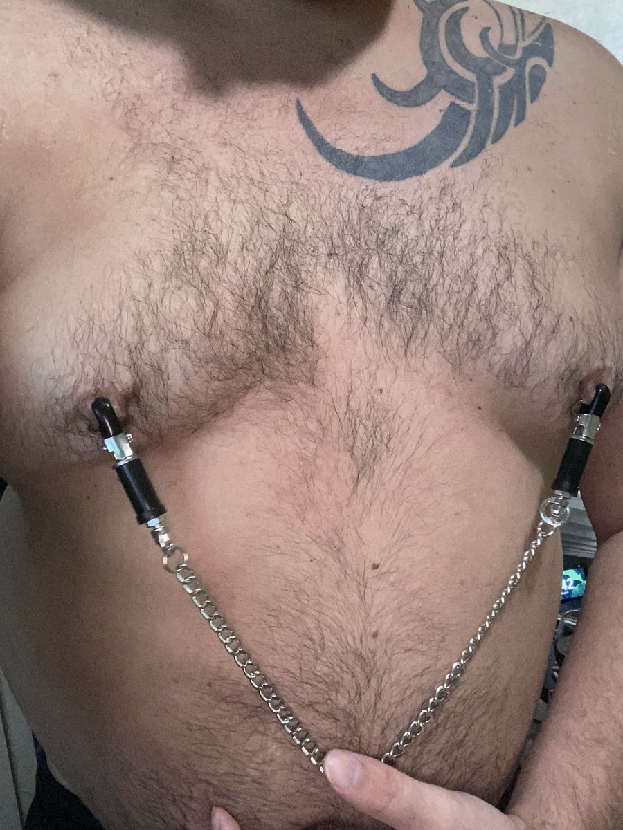 bbear015's tweet photo. RT if you’d give a tug!! #fisting #fistingfun #ffun #fistingvers #bdsm #nippleplay #nippleclamp #bears #gaybear #musclebear https://t.co/yufbo8XHmA