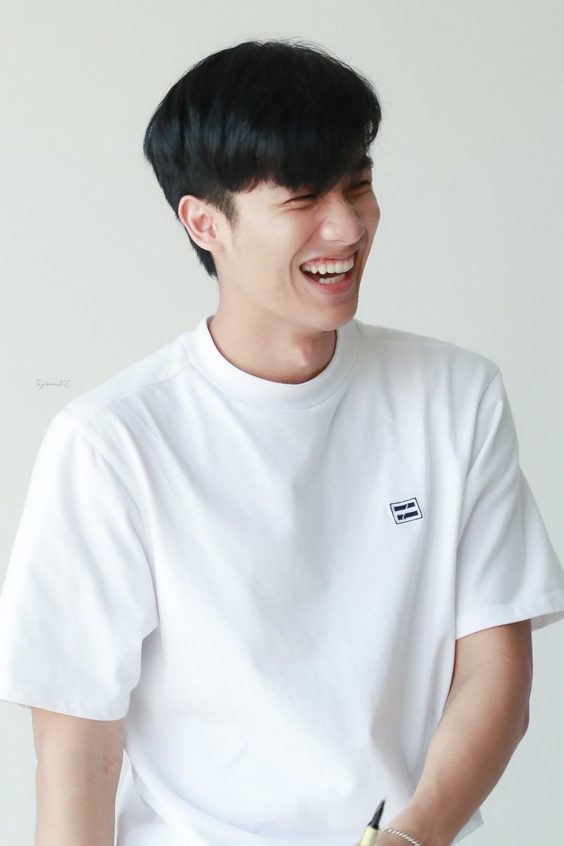 Day 37:  @Tawan_V, my sunshine, where have you been? We're missing you here. You're probably busy rehearsing for the fanmeeting, I hope you and New are having fun together. Te quiero  #Tawan_V