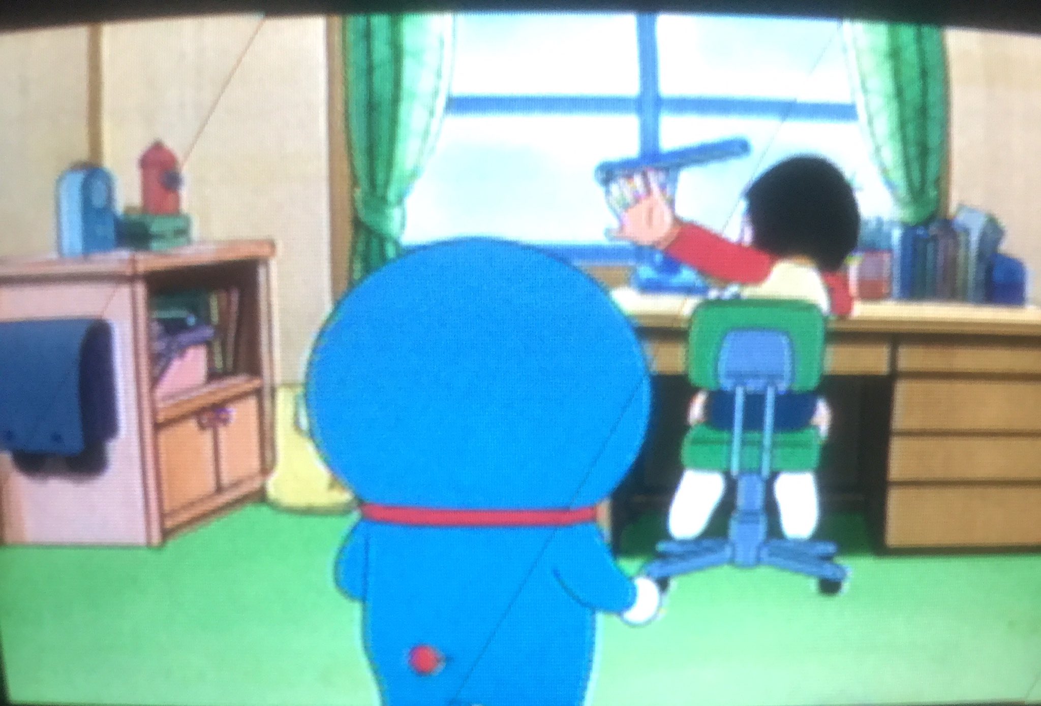 ダイチ おばけ口目の怪事件 スネ夫の漫画などで怪事件から始まるのが珍しい 段々と犯人がわかってきてからの種明かしでのび太くんが道具の説明をするのが面白い リアルだったら本当に怖いのだろうなぁ 胡椒責めにされて苦しむのび太くんと知らんぷり