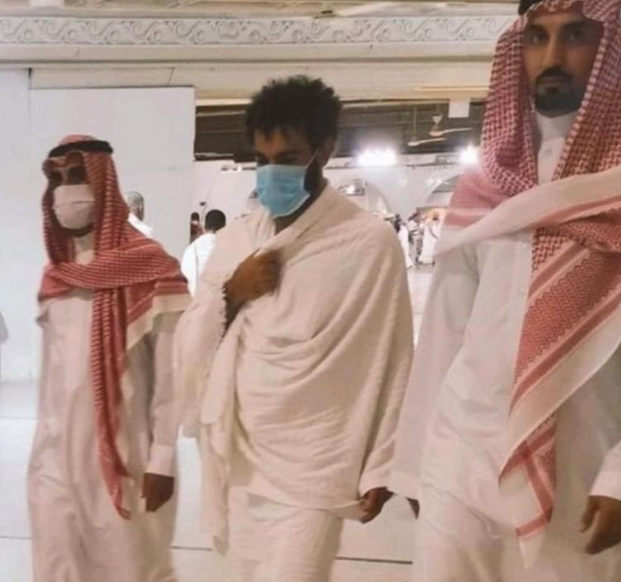 AliiHassan96's tweet photo. #ريم_الشمري محمد صلاح كان بيلعب ماتش ف الكويب فتح سبرينت عادى 
.
.
.
مرحبا بك فى المملكه 😂👏🇸🇦 https://t.co/nj8O6ZDCVU