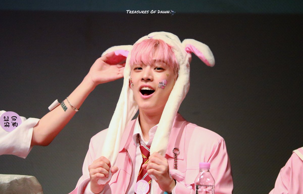 TreasuresOfDawn's tweet photo. 💗𝟙𝟠𝟘𝟞𝟙𝟞

유월~ 😘 ♡

#새벽의보배 #김효진 #효진 #HYOJIN #ヒョジン #金曉珍 #온앤오프 #ONF #オンエンオフ #TOD #TreasuresOfDawn #트레져스오브던 @WM_ONOFF https://t.co/9ZQMJ96D5o