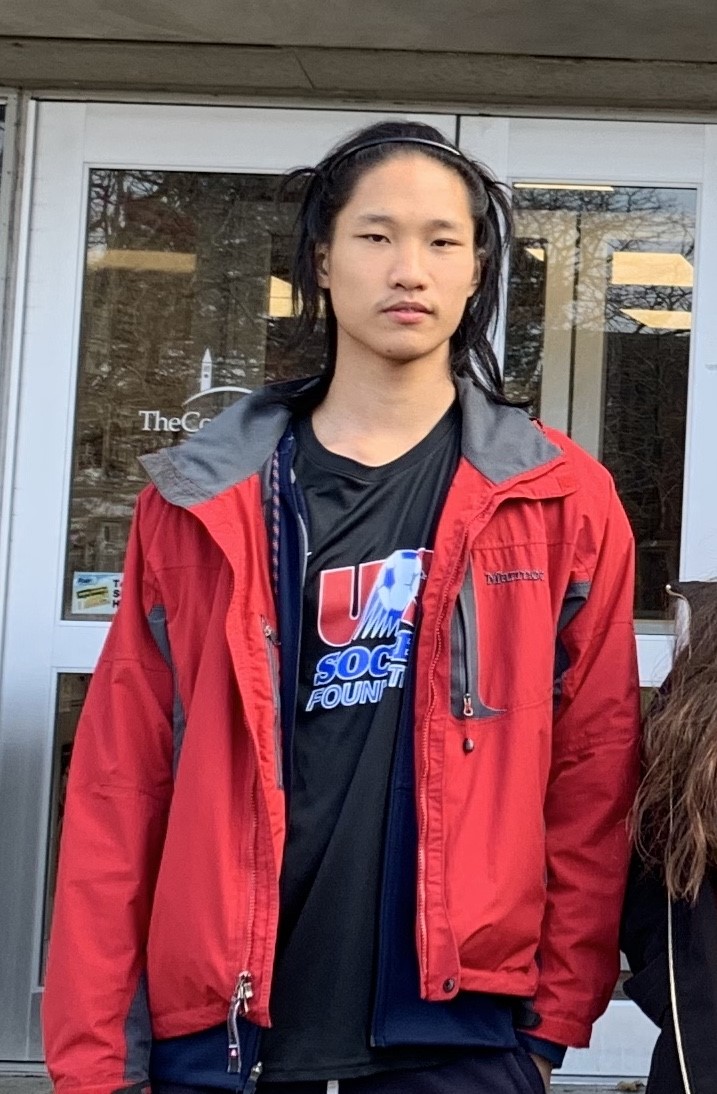 StudentLeadNet's tweet photo. We are so proud of Wei Kang, a senior at our CBI partner school East Side Community School, who has been awarded the Handler Scholarship earning him a full ride to the University of Rochester! Congrats, Wei Kang! @MarkEastSide #CollegeBound #StudentSuccess #SLNet https://t.co/0qUynKLmTf