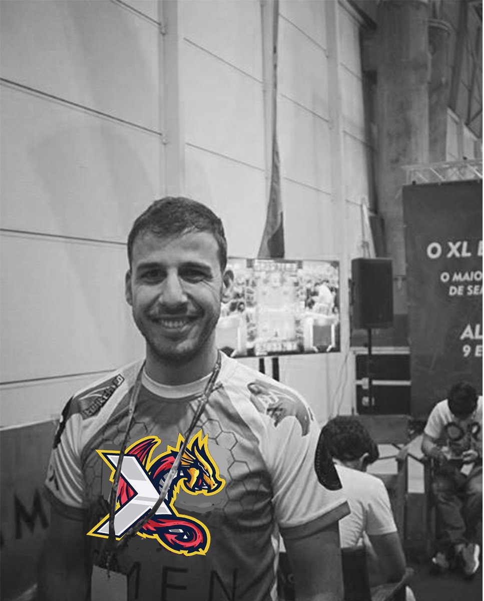_EXesports's tweet photo. hoje é um dia muito especial, é o aniversário do @MicroPT01!

é um orgulho poder contar com uma pessoa tão competente e empenhada como o Micro nos nossos quadros.

parabéns Cristiano! https://t.co/EqLzpcAIZ9