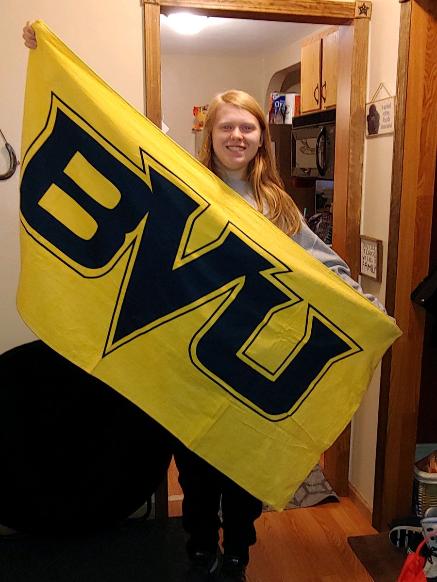 bass_guitarnerd's tweet photo. Today is Decision Day for my university! I have known for a while that I was #Built4BVU and can’t wait to be there in the fall @BuenaVistaUniv https://t.co/y4iTpLHUnz