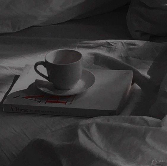 / 𝐽𝑢𝑛𝑒 𝑤𝑖𝑠ℎ🍿

; เพิ่งแลกฟอลกันไม่นานแต่ปิ๊งกลับดองพี่ฮัคอัส ขอโทษนะครับ จะรีบไปตอบเลย แหะ ขอให้เดือนนี้ของพี่มีแต่รอยยิ้มแล้วก็เสียงหัวเราะ ได้พบเจอแต่คนดีๆ มีความสุขในทุกๆวันเลยนะครับ อยากสนิทกับพี่ให้มากๆเลยนะ🏀🍺