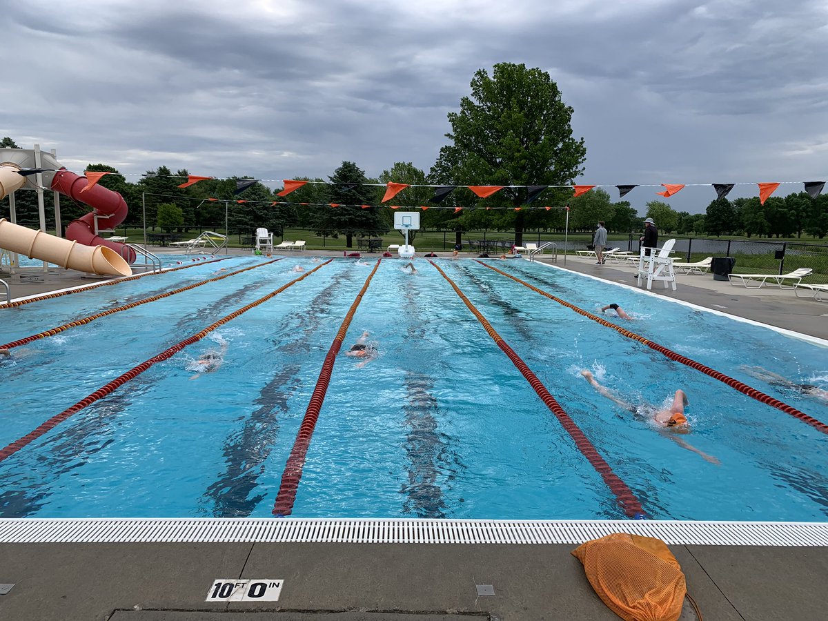 The first pool practice in our LSC in months underway in Ames this morning, with USA Swimming and social distancing protocols in place. More to come soon🤞