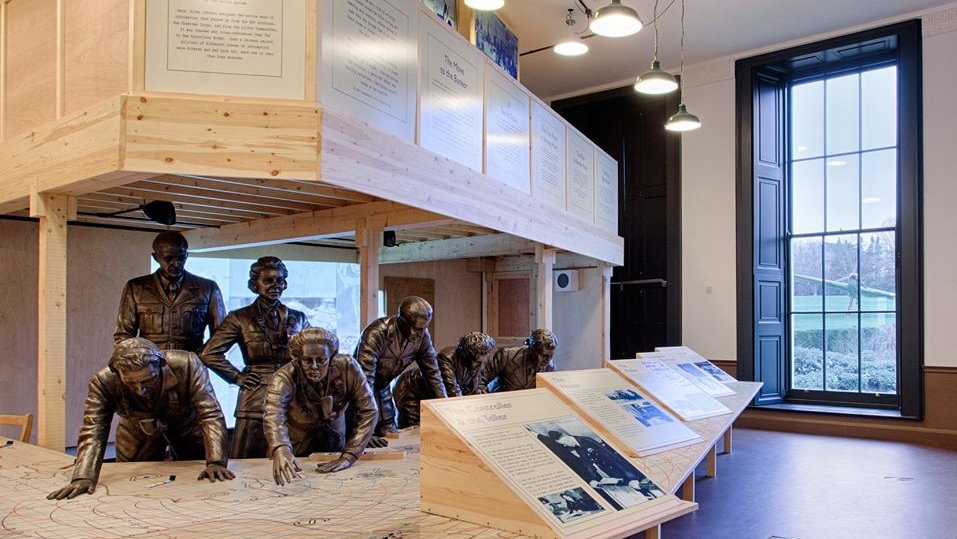 bentley_priory's tweet image. This map is on display in the Museum, and we call it the Filter Map. Members of the WAAF used the grid to find a specific spot to plot incoming raids. Families can have fun with map skills with this activity:
bentleypriorymuseum.org.uk/wp/wp-content/…
#HomeLearningUK