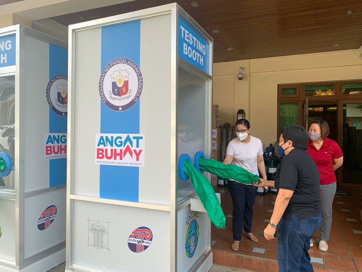 lenirobredo's tweet photo. These testing booths arrived at our office today. They are designed to ensure protection for our health workers who conduct swabbing for COVID-19 tests. Thanks to our partners, Architect Peach Buencamino and United Architects of the Philippines - QC Elliptical Chapter, for these. https://t.co/DkZ1F6SHWY